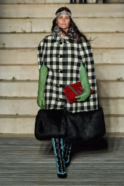 Look 51